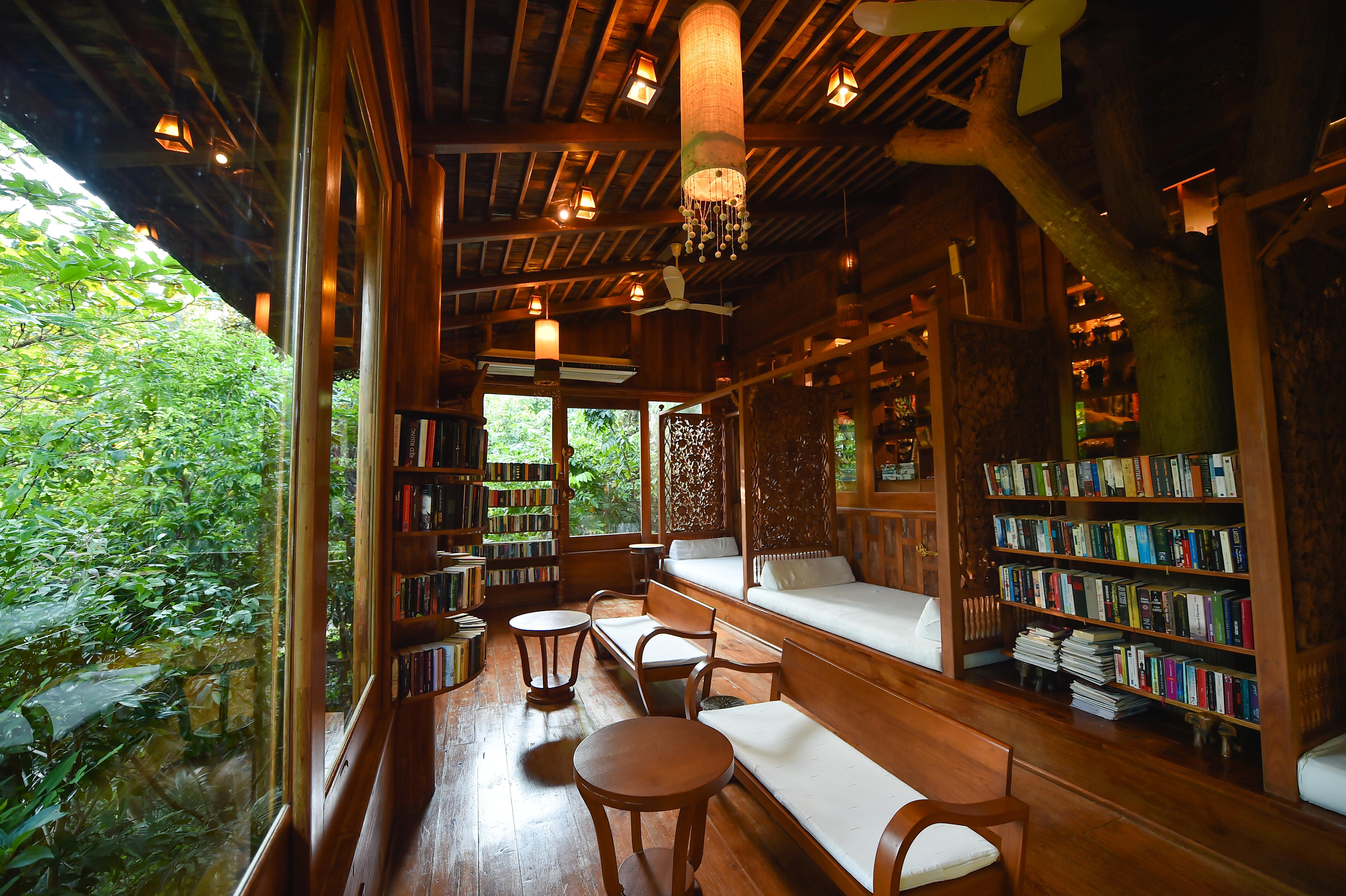 Santhiya Koh Phangan Resort&Spa - SHA Extra Plus Bagian luar foto Library