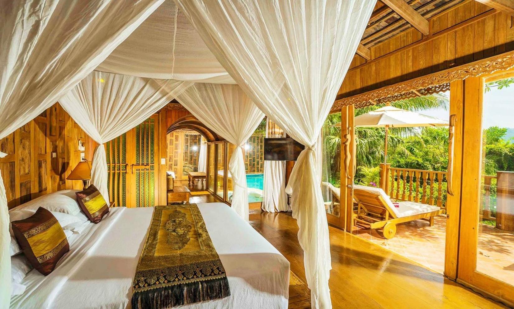 Santhiya Koh Phangan Resort&Spa - SHA Extra Plus Bagian luar foto A bedroom at the resort