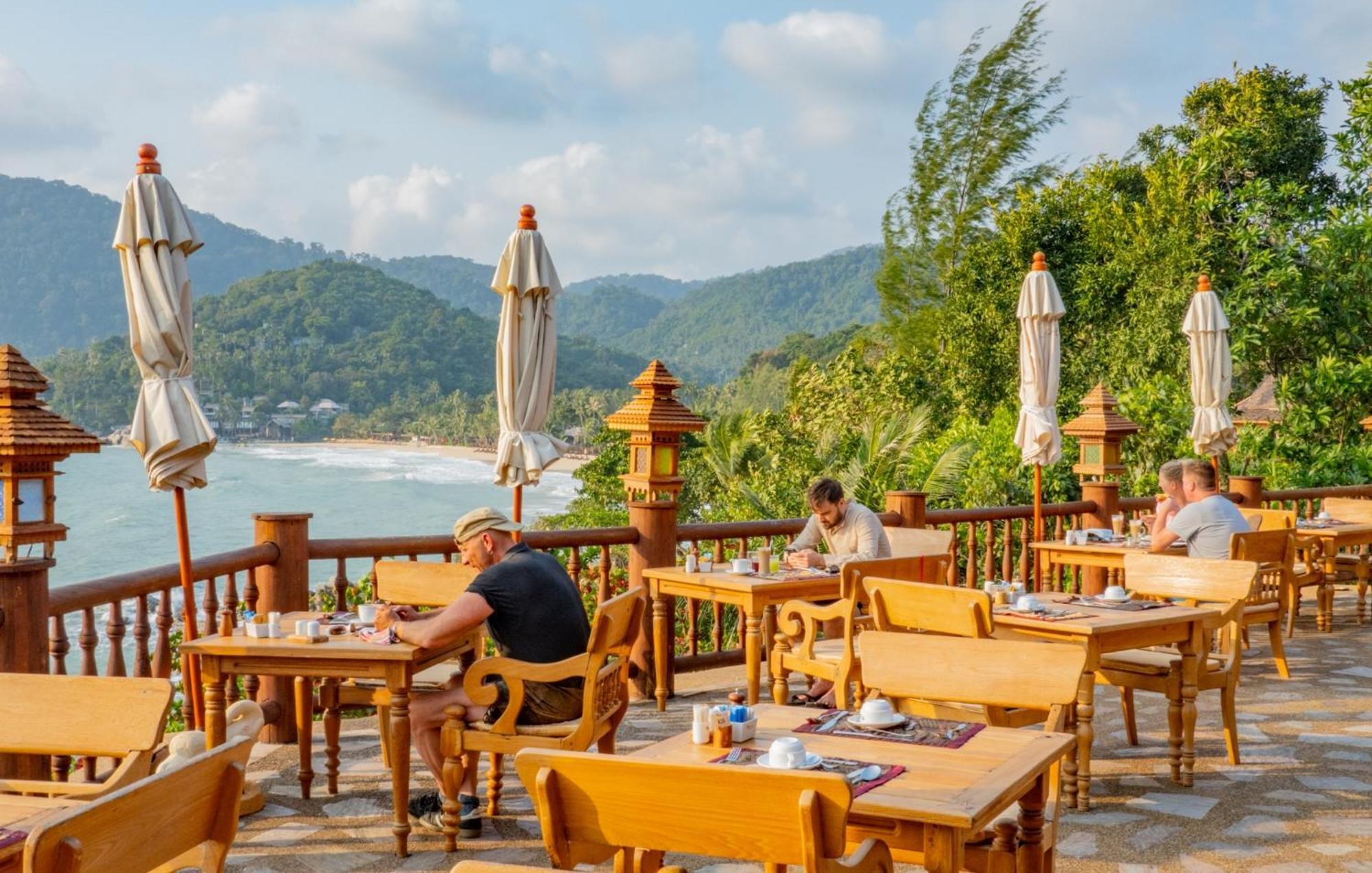 Santhiya Koh Phangan Resort&Spa - SHA Extra Plus Bagian luar foto A restaurant in Phuket, Thailand