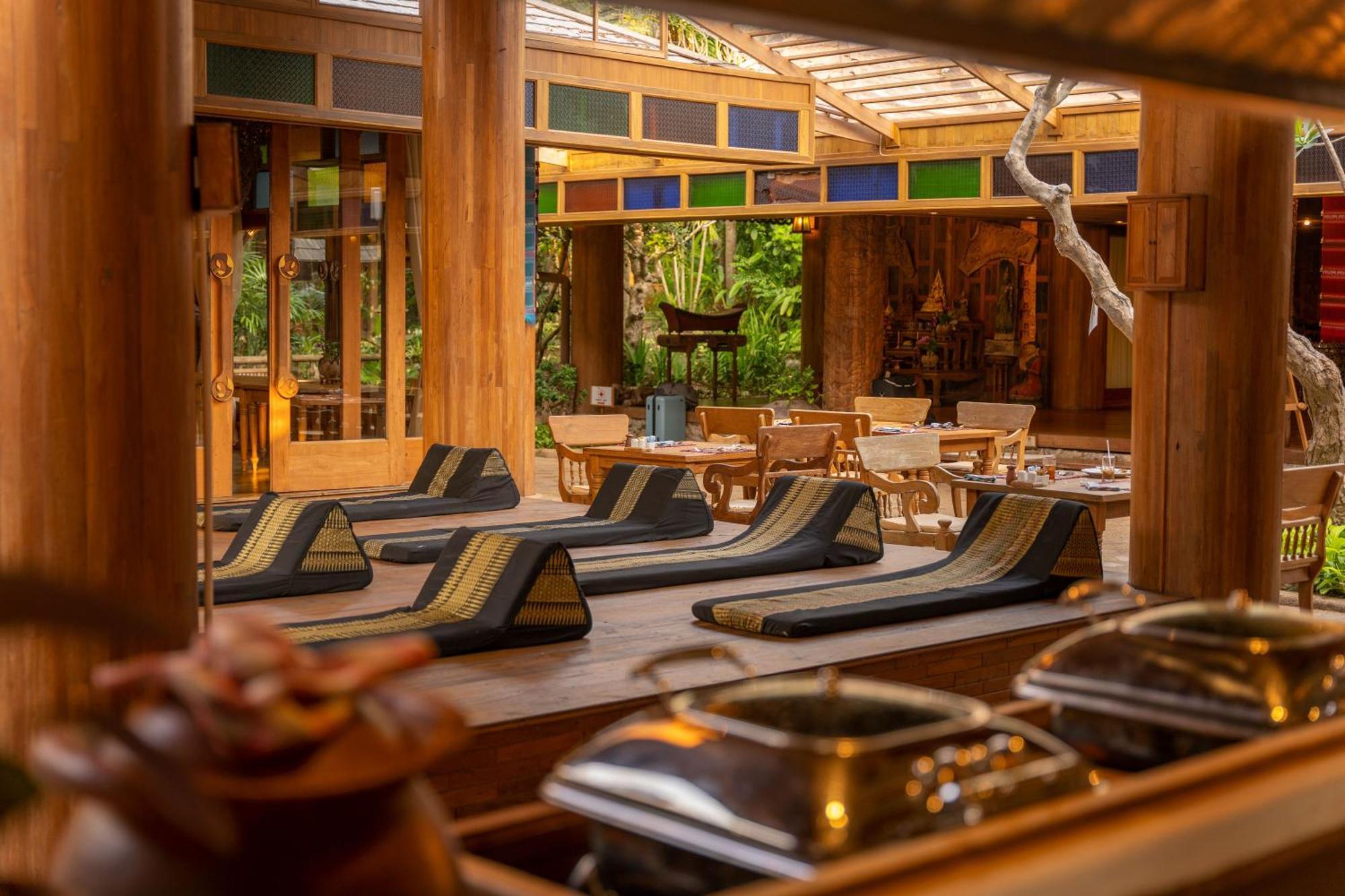 Santhiya Koh Phangan Resort&Spa - SHA Extra Plus Bagian luar foto The interior of the spa