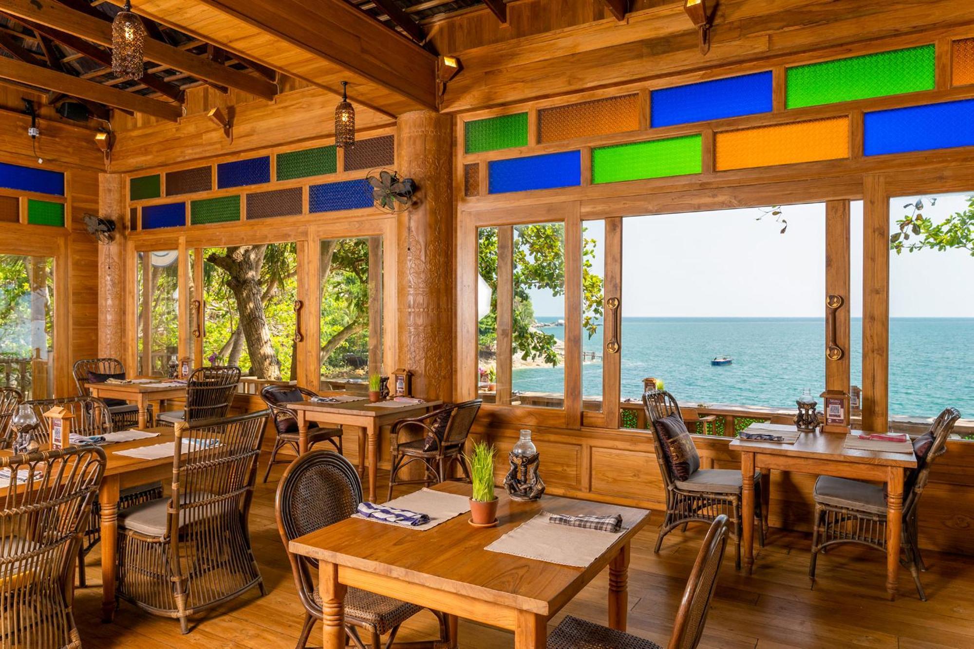 Santhiya Koh Phangan Resort&Spa - SHA Extra Plus Bagian luar foto Restaurant